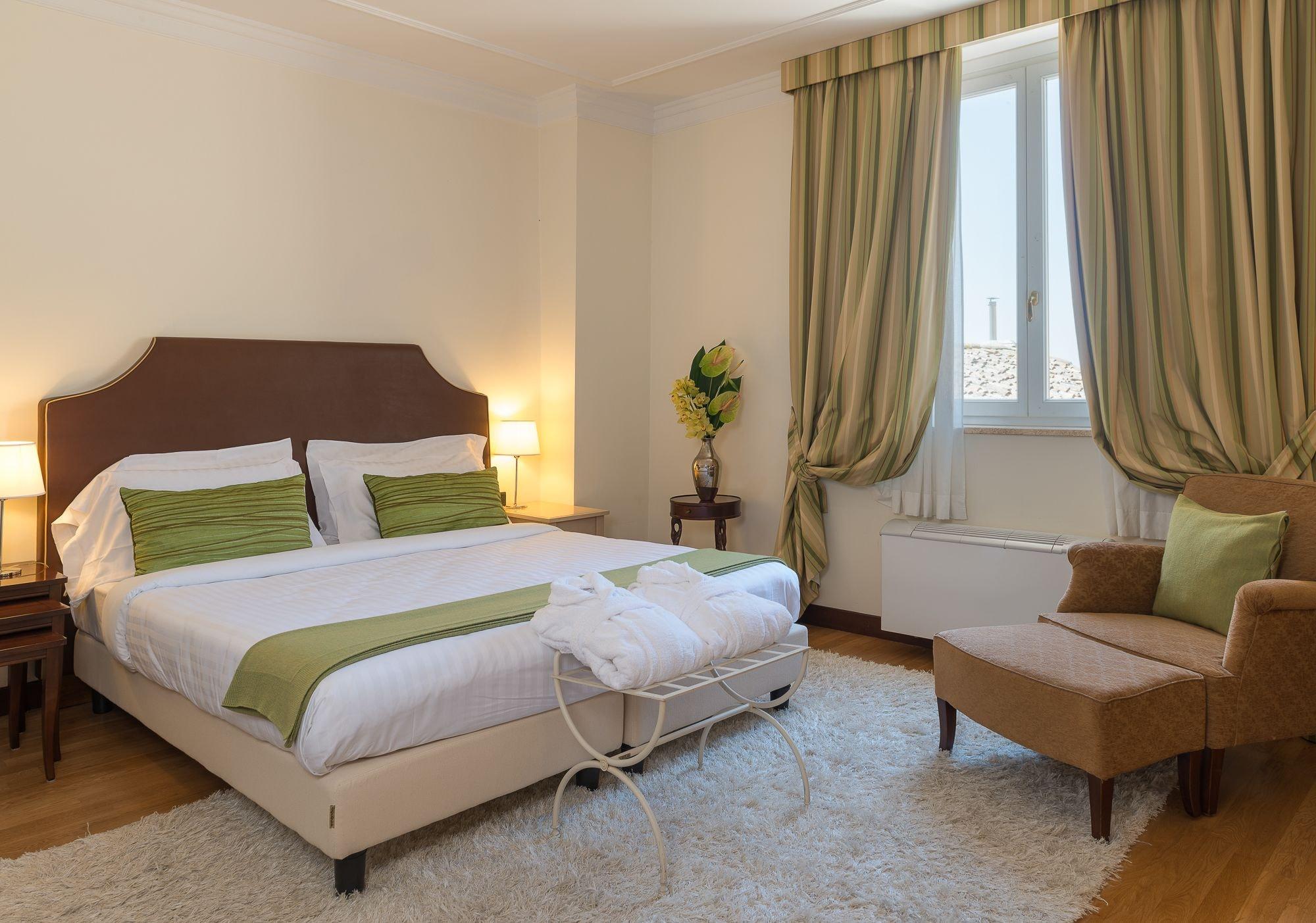Gallery Hotel เรกานาติ ภายนอก รูปภาพ