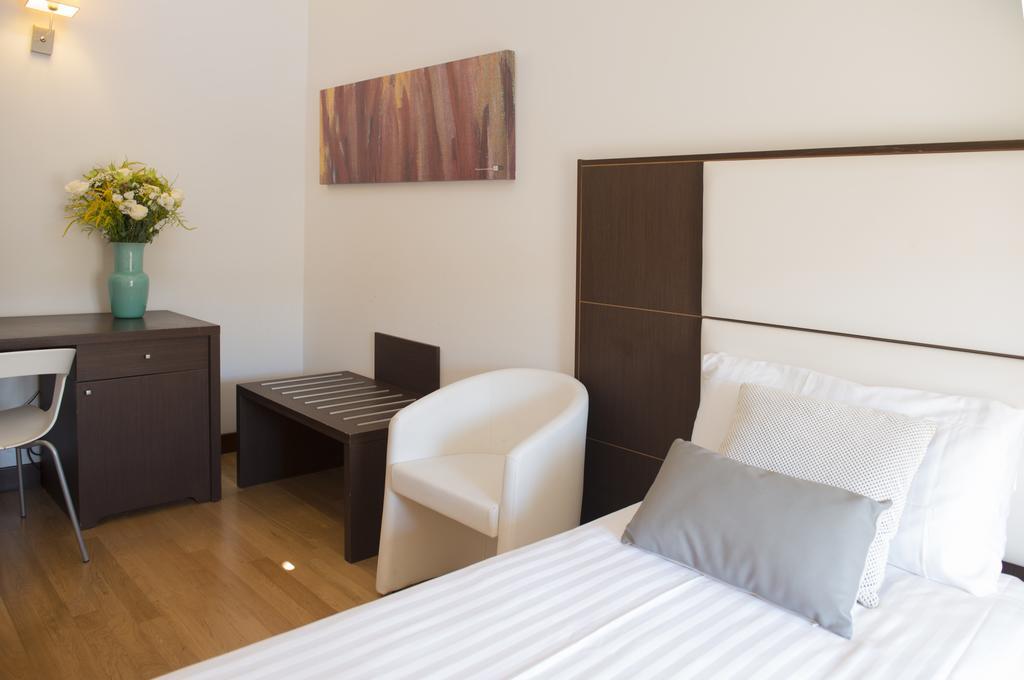 Gallery Hotel เรกานาติ ภายนอก รูปภาพ