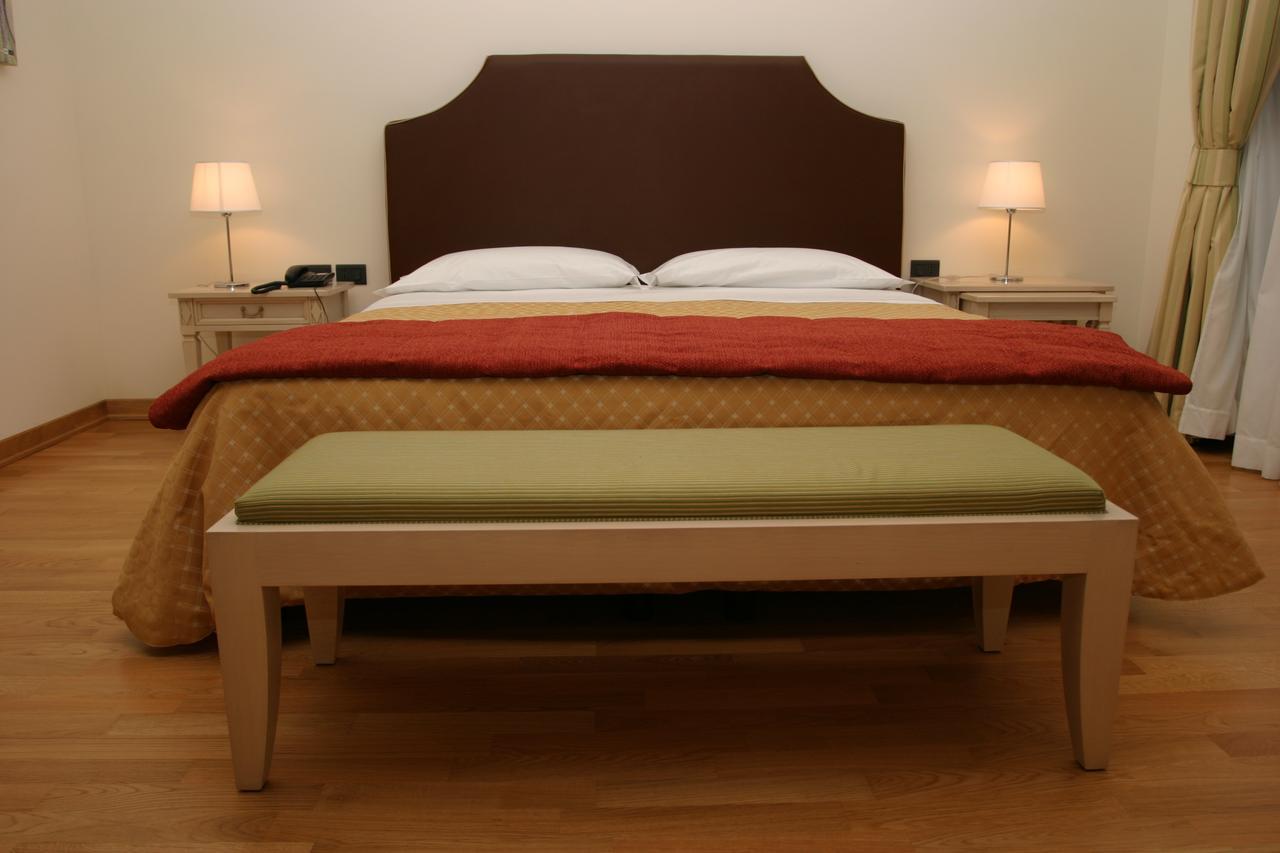 Gallery Hotel เรกานาติ ห้อง รูปภาพ